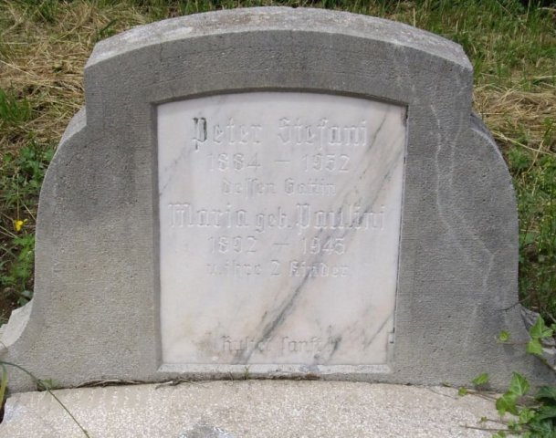 Stefani Peter 1884-1952 Paulini Maria 1892-1945 Grabstein